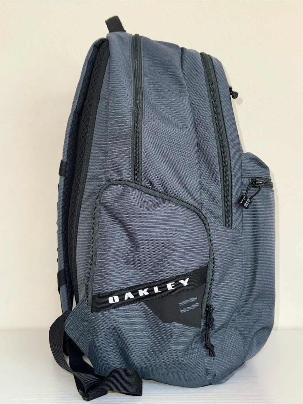 Oakley Icon RC Backpack 32L Grey Pebble Mist Laptop Travel Hiking Bag Rucksack
